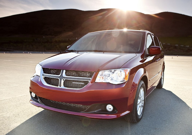 Grand Caravan 2011 Dodge Grand Caravan red