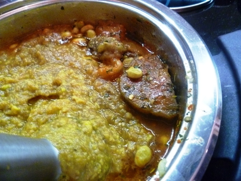Bentown: Cremige Aubergine, Cannellini Bohnen und Ricotta Suppe