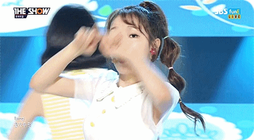 오마이걸 더 쇼 무대.gif | 인스티즈
