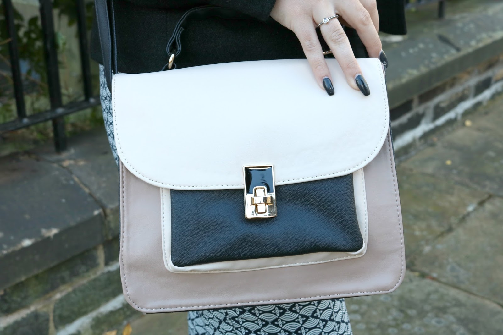 EVERYTHING 5 POUNDS Grab Your Camera