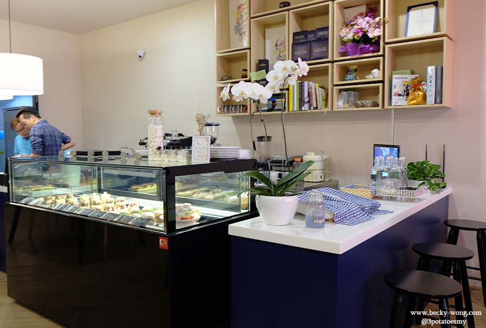 Dessert Bar by Stanley Choong Sri Petaling Cosy Dessert Bar with