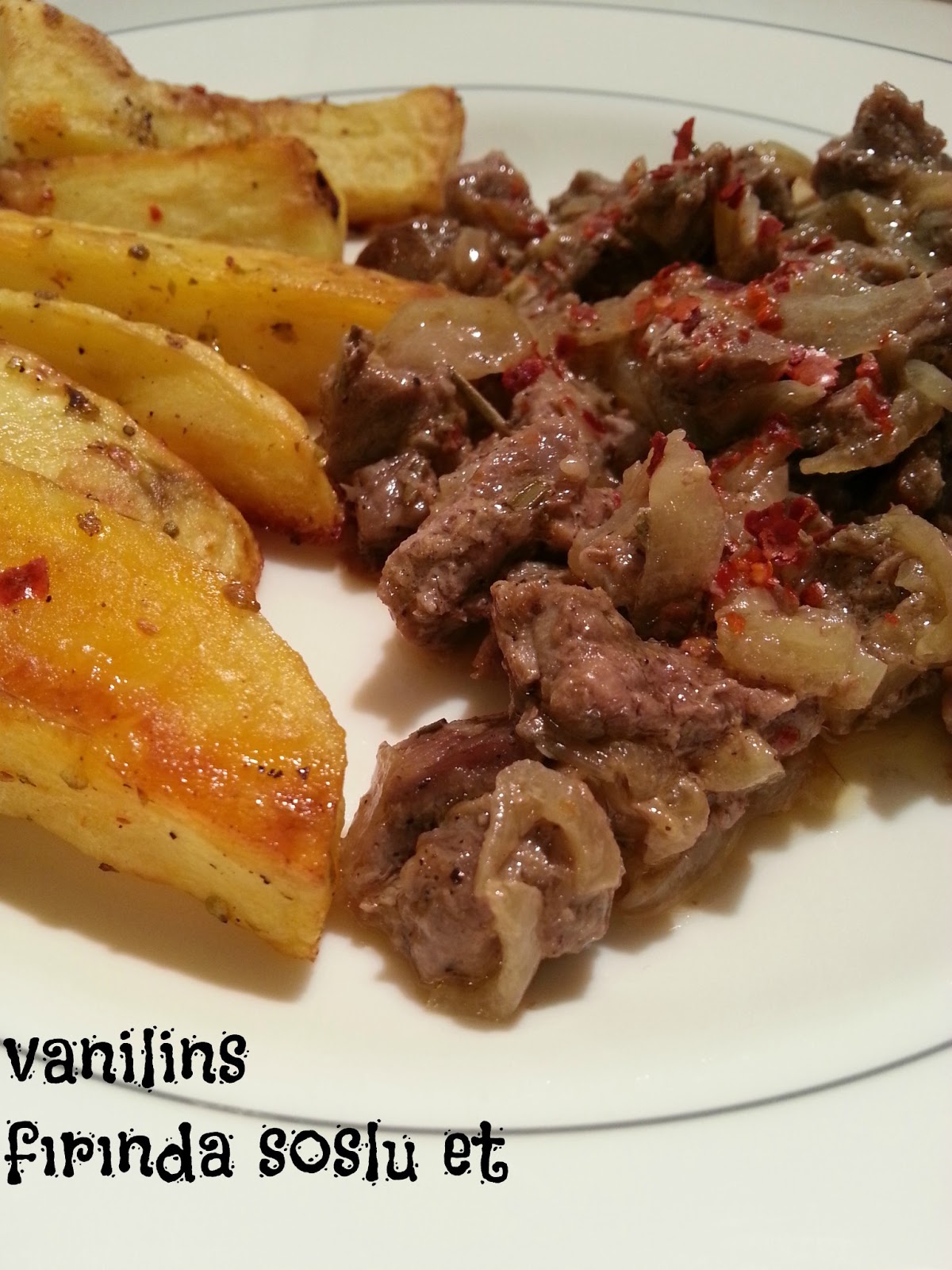 Fırında soslu et Vanilins