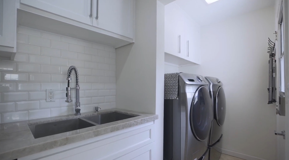 Interior Design vs. 10618 Lindbrook Dr, Los Angeles Luxury Home Tour