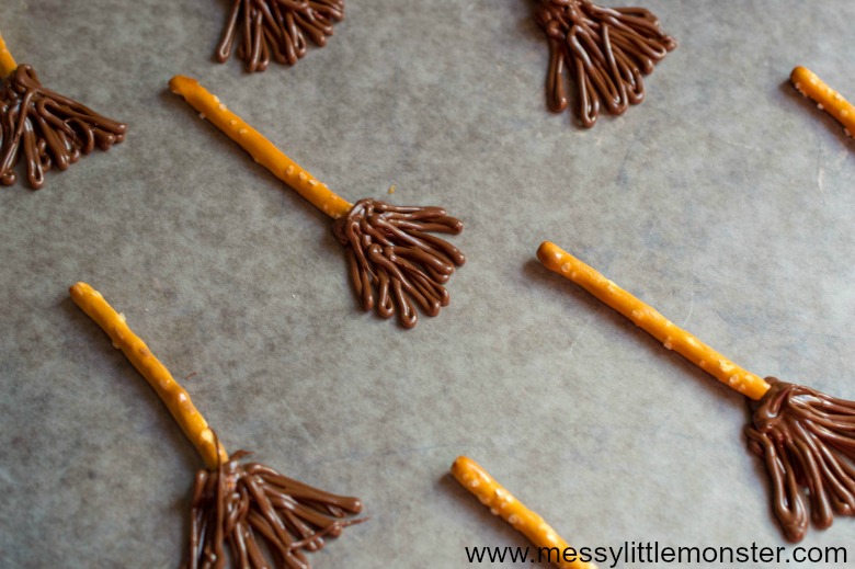 Halloween snack for kids. how to make chocolate witches broomsticks Halloween snack for kids. how to make chocolate witches broomsticks