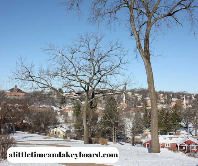 A Little Time and a Keyboard Holiday Shopping in Galena, Illinois