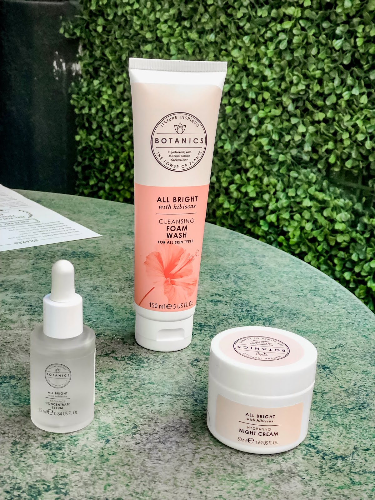 botanics all bright foaming face wash