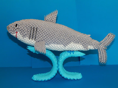 3d origami shark made from 3d origami pieces