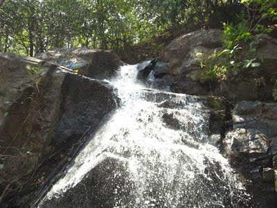 Khuludi Waterfall