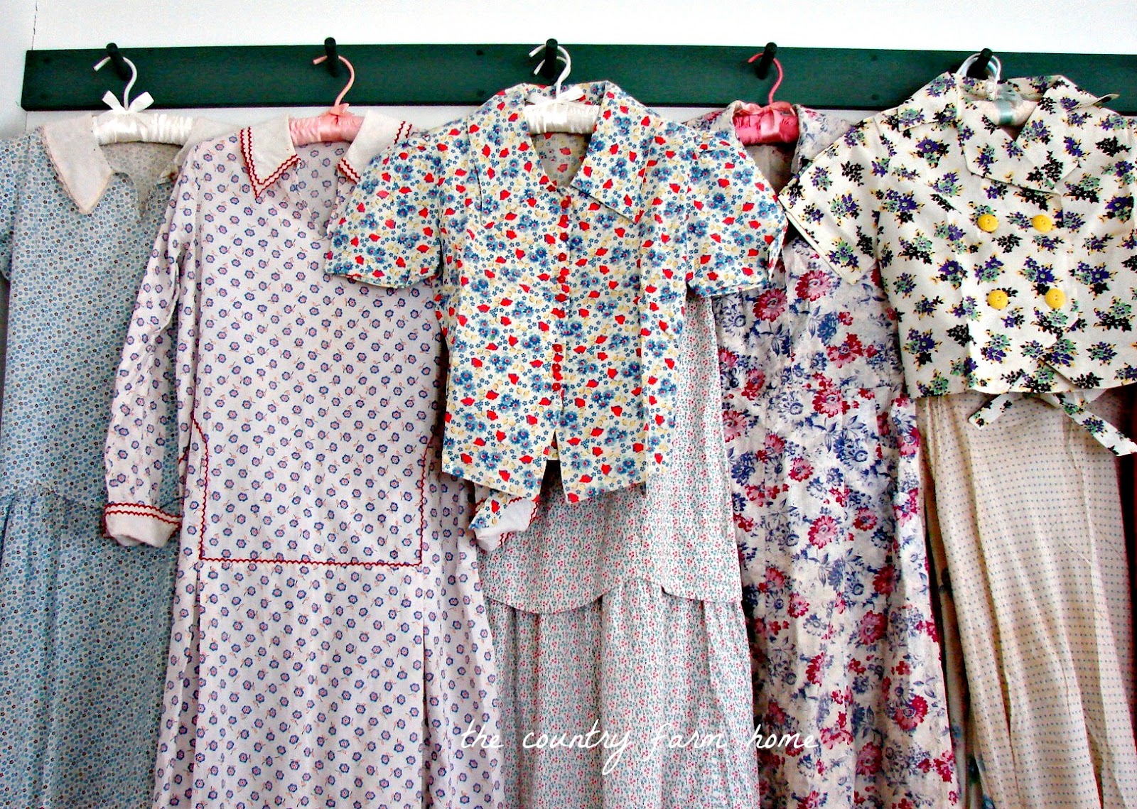 The Country Farm Home: Two Vintage Feed Sack Blouses for My Collection