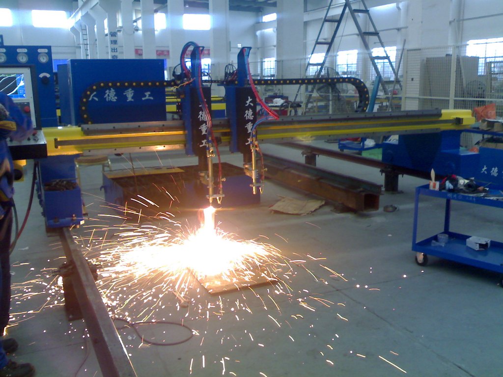 Different of plasma CNC Plasma Cutting Machine