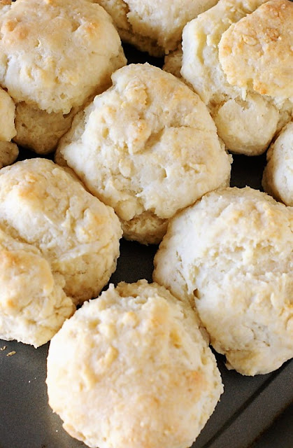 How to Bake Fluffy Buttermilk Biscuits Image