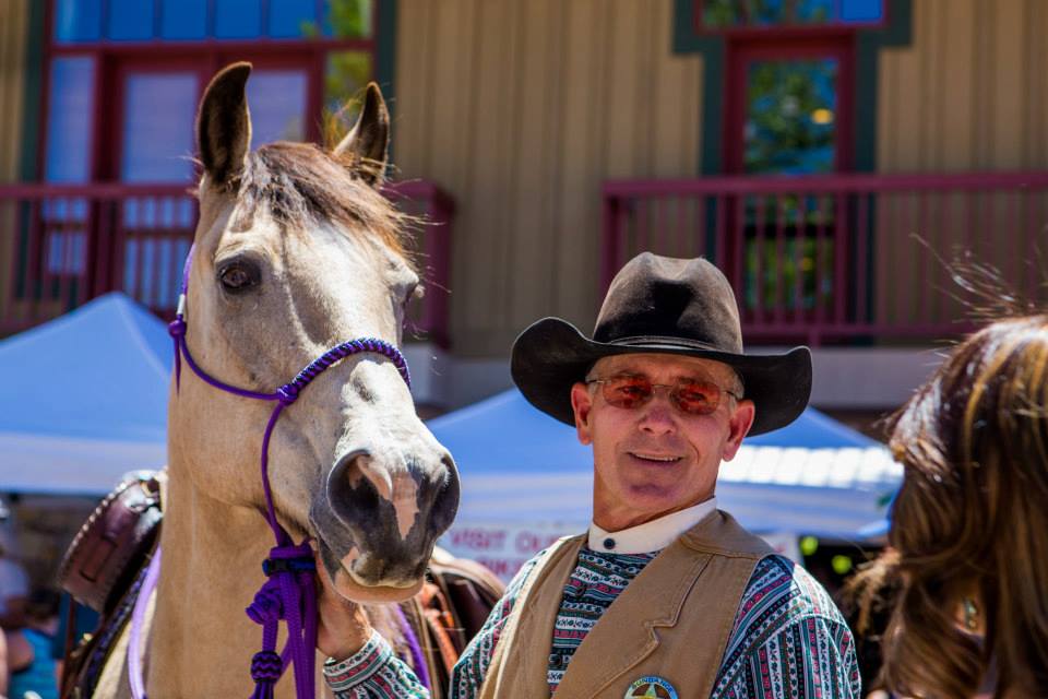 Sundance and Cassidy, Ogden's Dancing Horses Sundance around town