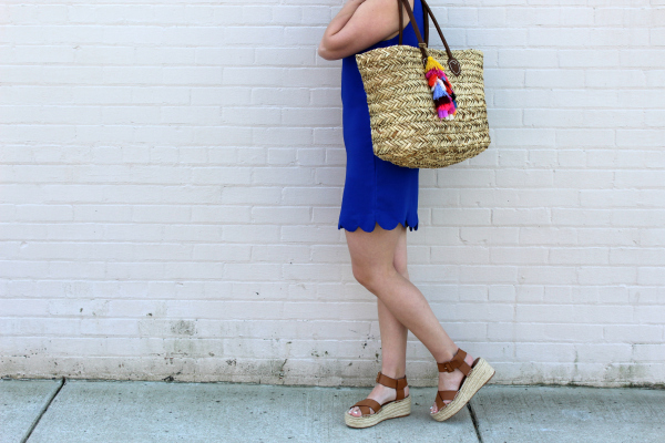scallop dress, straw hat, beach tote, spring style