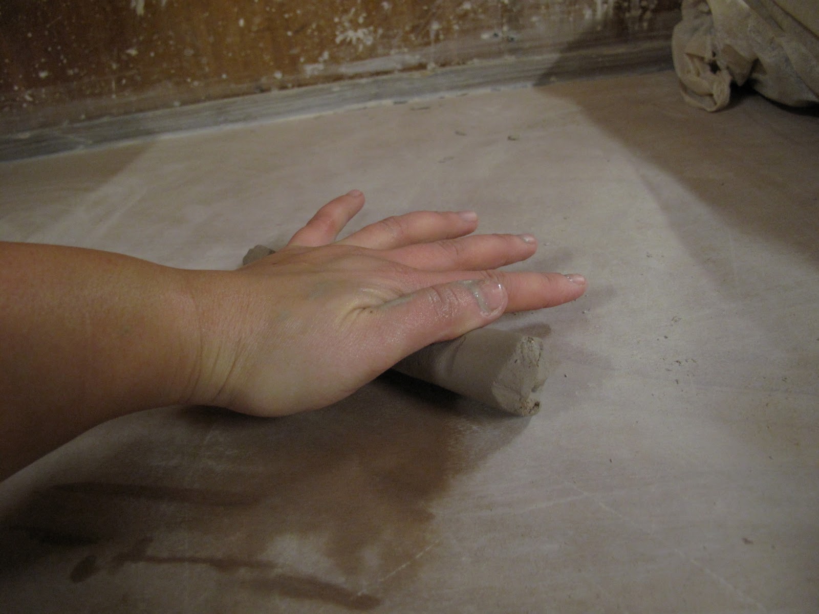 Liberty Stoneware Making kiln furniture