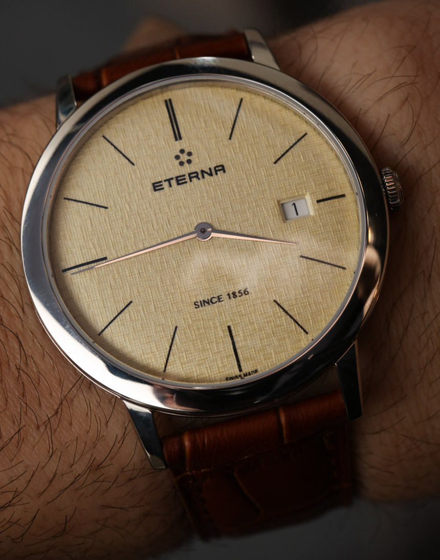 DRESS QUARTZ WATCHES... WITHOUT SECOND HAND.