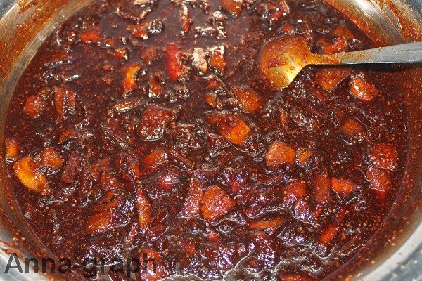 Sweet and spicy mango pickle recipe