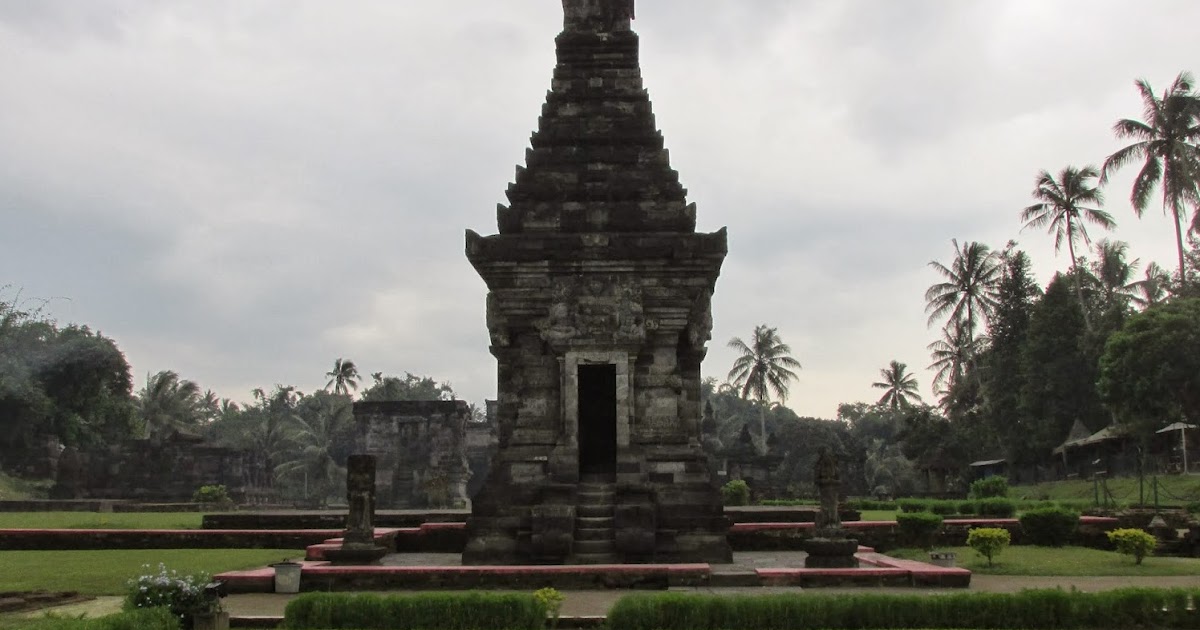 Candi Penataran Blitar, wisata sejarah kejayaan Nusantara yang harus