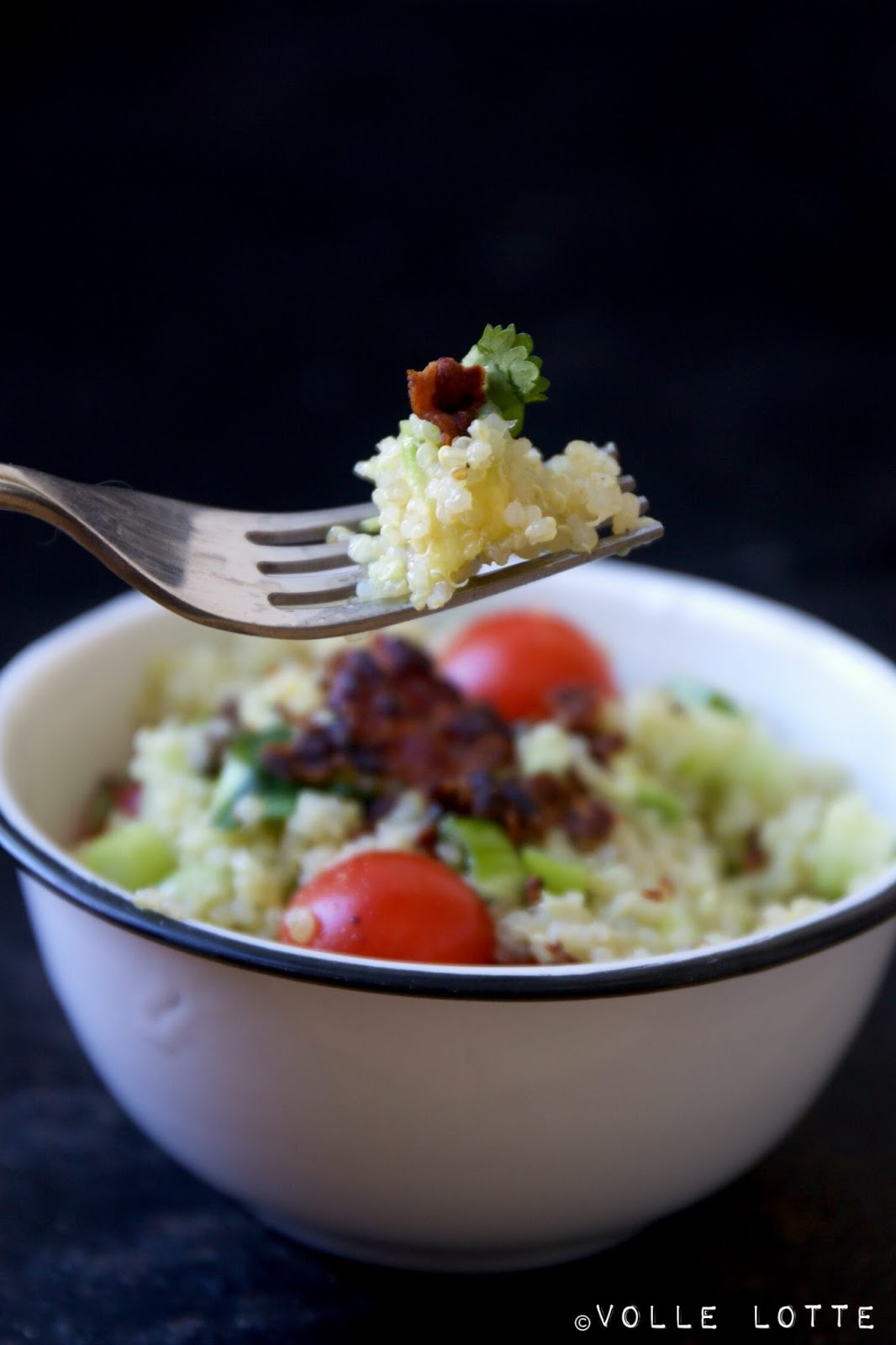 Quinoa-Salat mit Avocado, Tomaten und Bacon | Volle Lotte