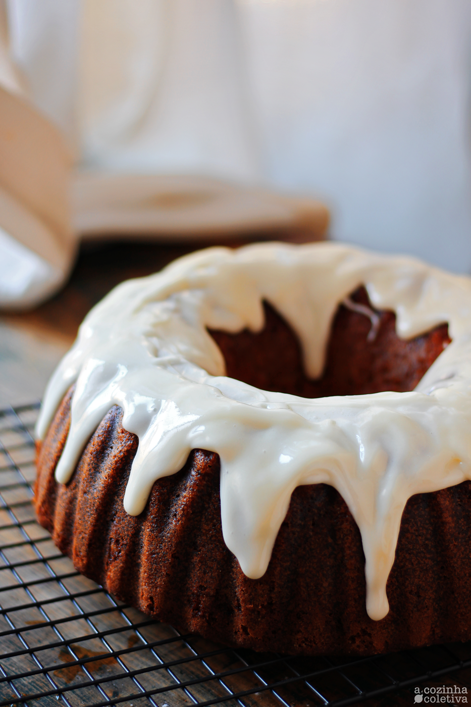 Bolo de abóbora, sour cream e especiarias