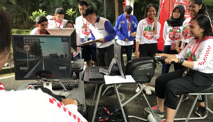 YAHM Edukasi Keselamatan Berkendara Bagi Siswa SMK di Jawa Barat