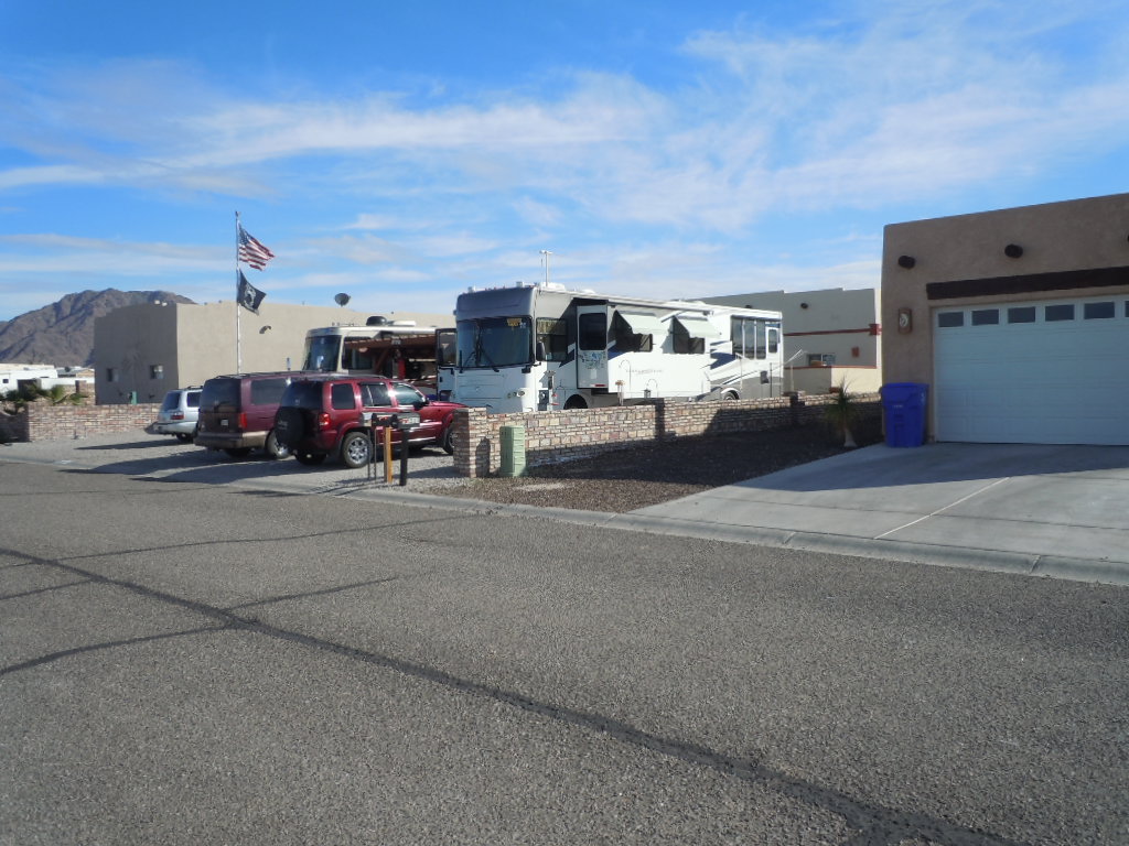 RV Voyageur Yuma Foothills RV Area...and hosting dinner!