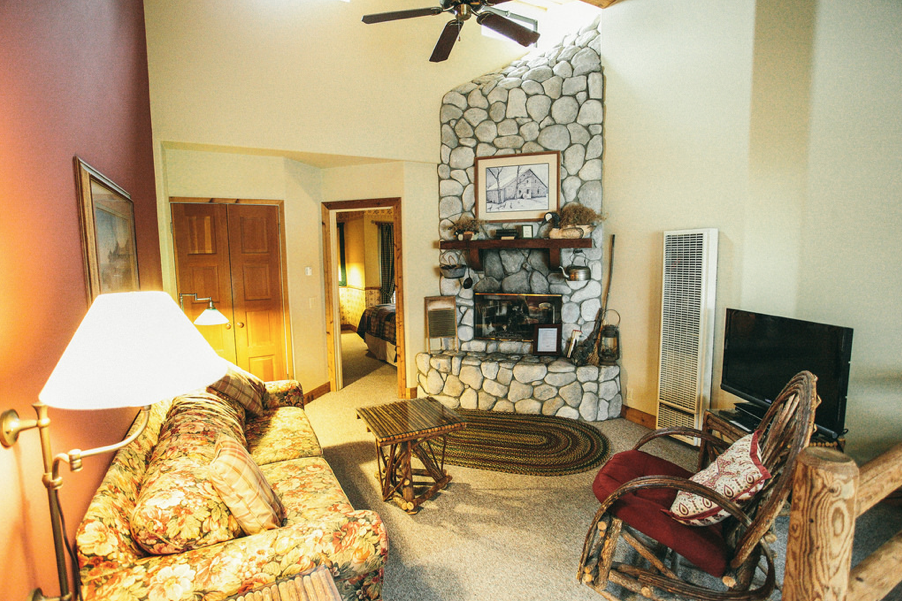 WHERE TO STAY LOS OSOS / TRAVELING TRIPLETS