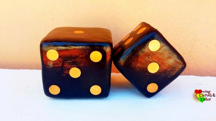 dados-decorativos-en-papel-mache