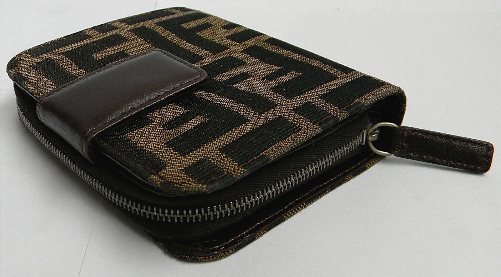 Janji Laku Authentic FENDI Baguette & Pocket Wallet