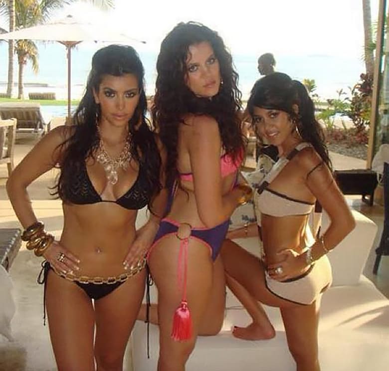 4. Kardashian Sisters in 2007.