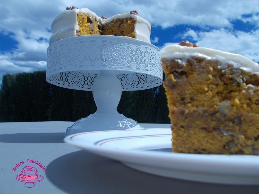 Tarta de calabaza y nueces con crema de queso