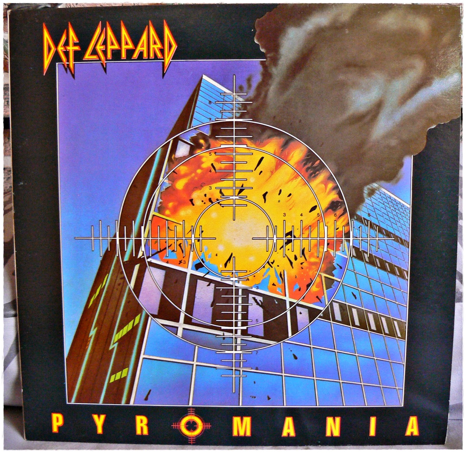 ZEPPELIN ROCK: Def Leppard - Pyromania (1983): Crítica del disco (reseña)