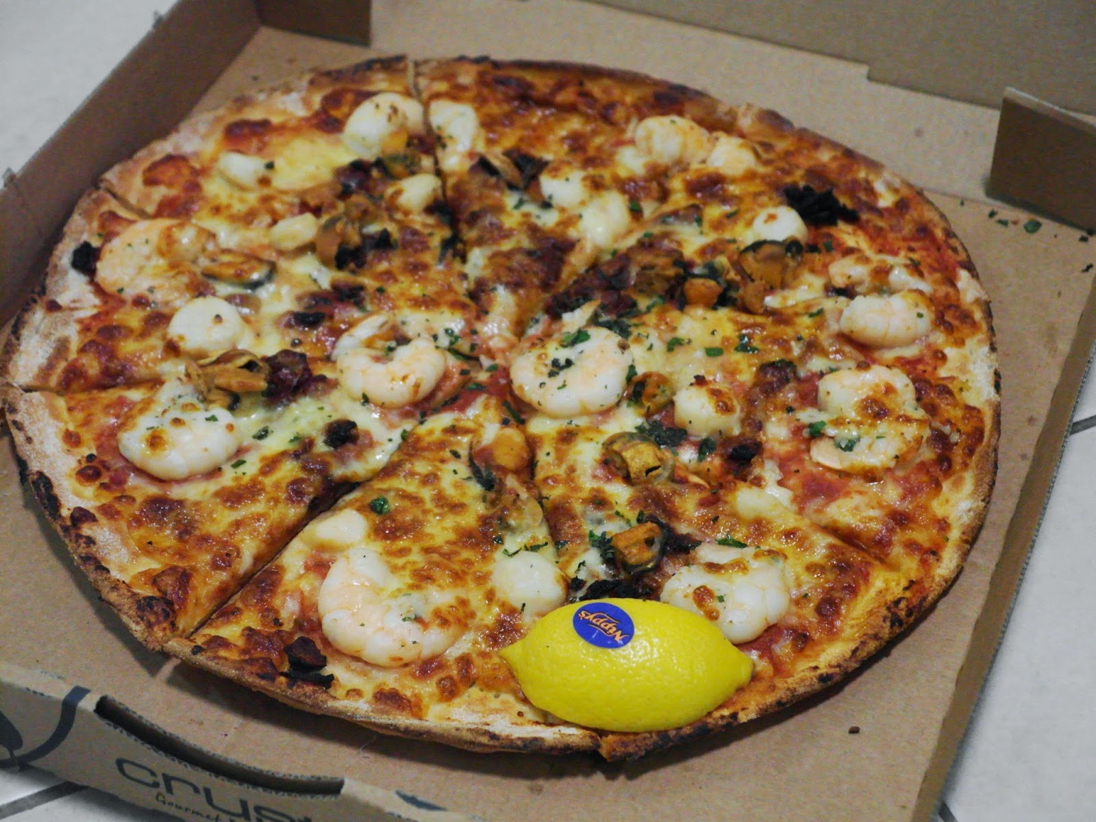 polyphagia ♣ crust gourmet pizza bar