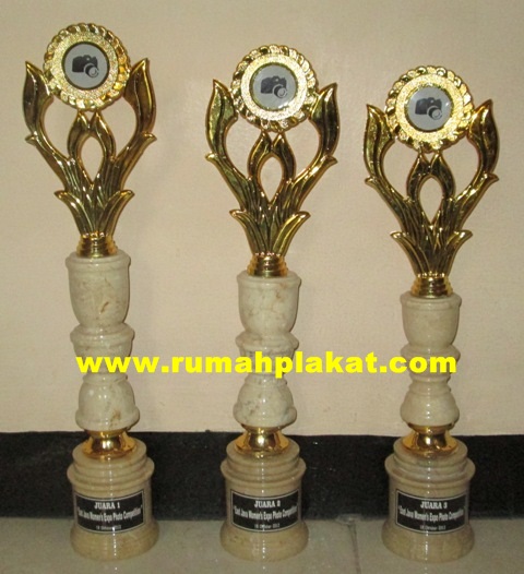 piala award, trophy award, bikin piala, 0856.4578.4363, www.rumahplakat.com