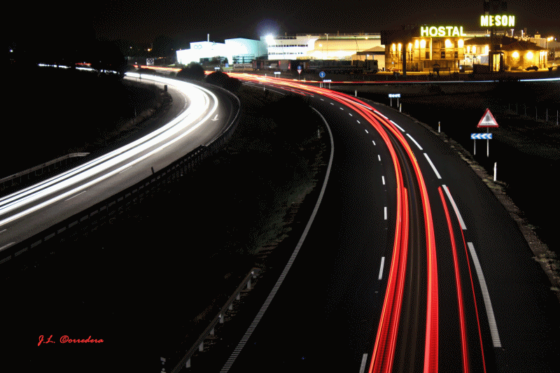 ARÉVALO, OTRO PUNTO DE VISTA: Reflejos en la carretera