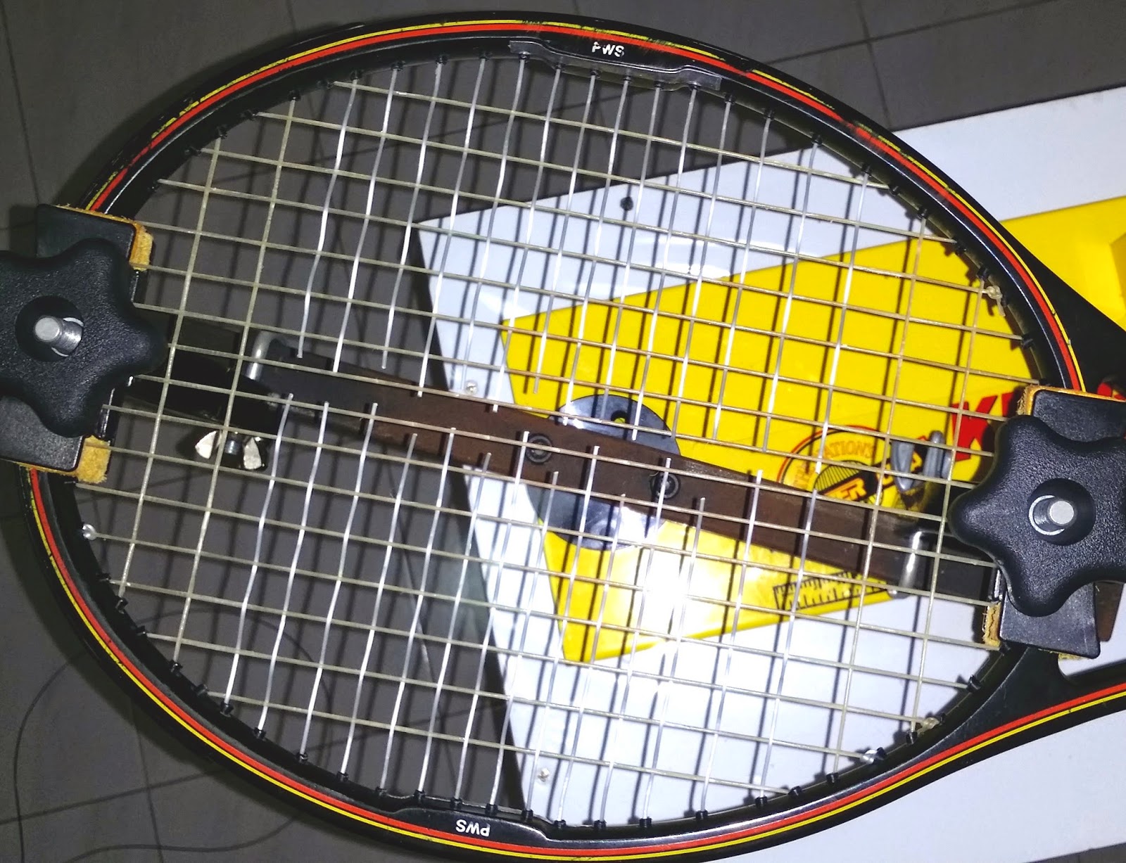 Unorthodox Stringing My Gut/Poly Experience