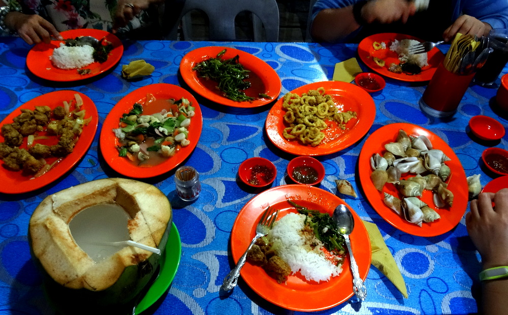 TRAVEL AND LIFESTYLE DIARIES Bintan, Indonesia Dinner at a Kelong