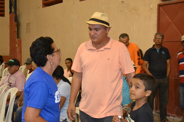 Convenção de Mozaniel em baixa do meio