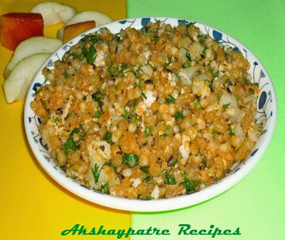 Sabudana khichdi in a serving plate