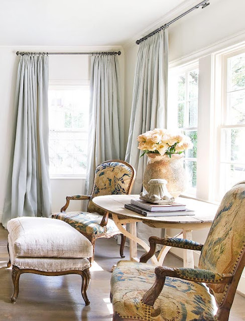 Traditional decor in beautiful room with interior design by Eleanor Cummings on Hello Lovely Studio