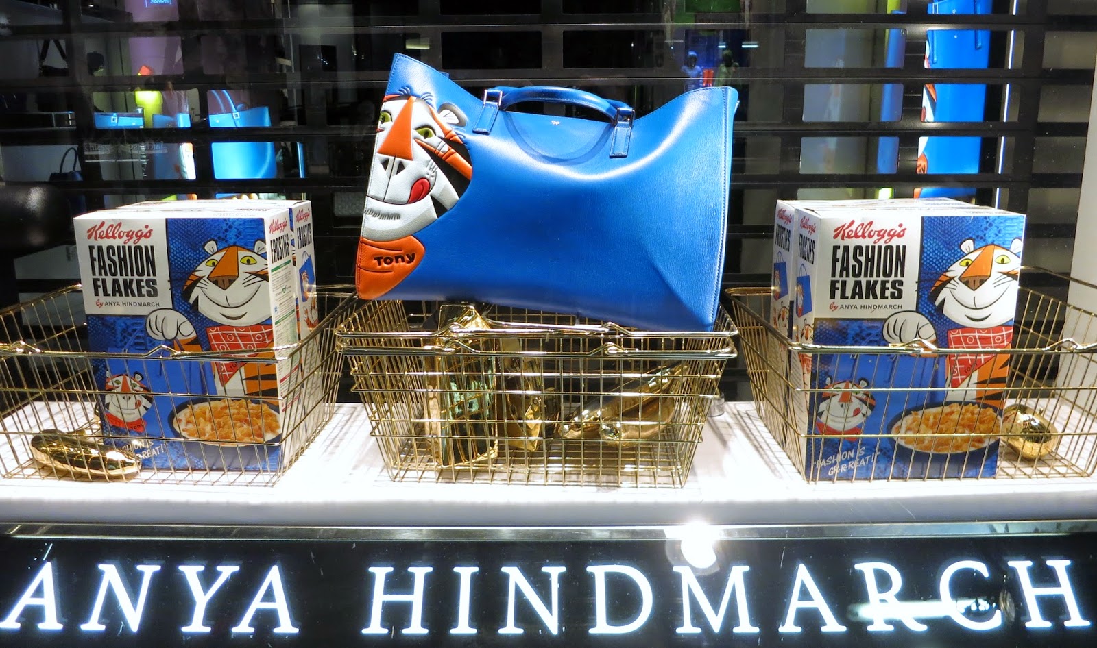 RetailStoreWindows.com: Anya Hindmarch, London