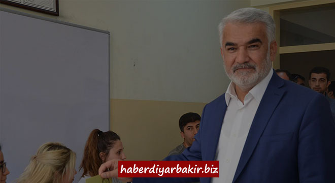 Yapicioglu dengê xwe da Yapicioglu dengê xwe da