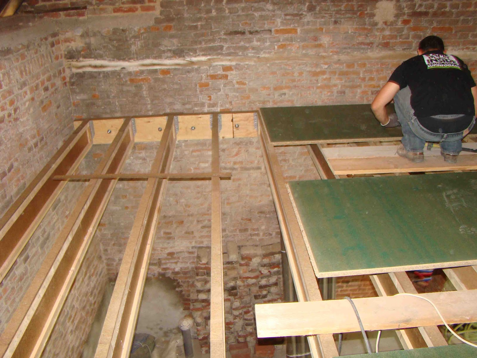 Blog sur la rénovation de notre grange Le plancher