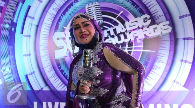 Lirik Lagu Dangdut Gedung Tua Elvy Sukaesih