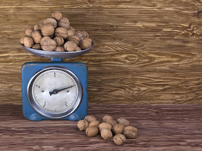  Nuts and weight loss