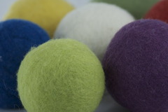 Windmill Farm: MAKING YOUR OWN DRYER WOOL BALLS-Save $$$-A ...