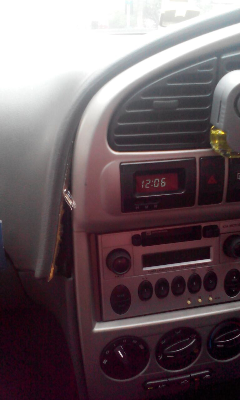 KIA SPECTRA KIA SPECTRA AND KIA SEPHIA DASHBOARD REFURBISHED.