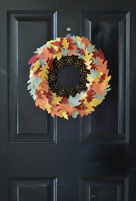 DIY Fall wreath using burlap fall leaves and pinecones