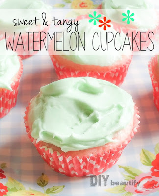 It's not summer without watermelon, and these fabulous Watermelon Cupcakes make a tangy sweet treat any time! Find the recipe at DIY beautify