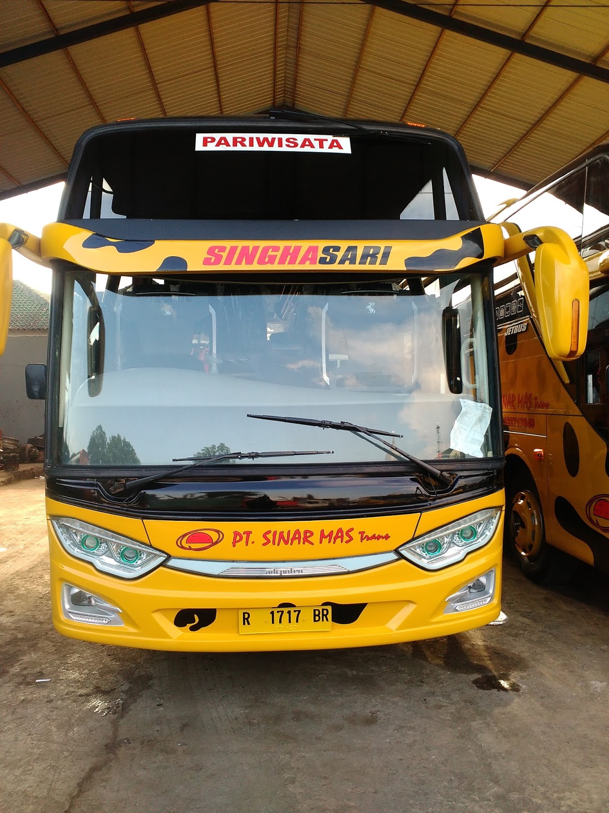 Bus Pariwisata Sinar Mas Purwokerto