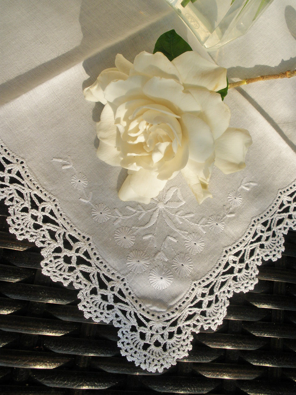 MARIETTE'S BACK TO BASICS {My Lace Crocheted Handkerchief 1}